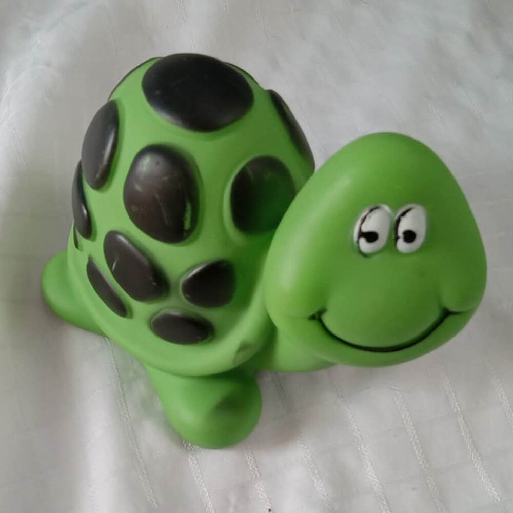 Vintage green Turtle toy